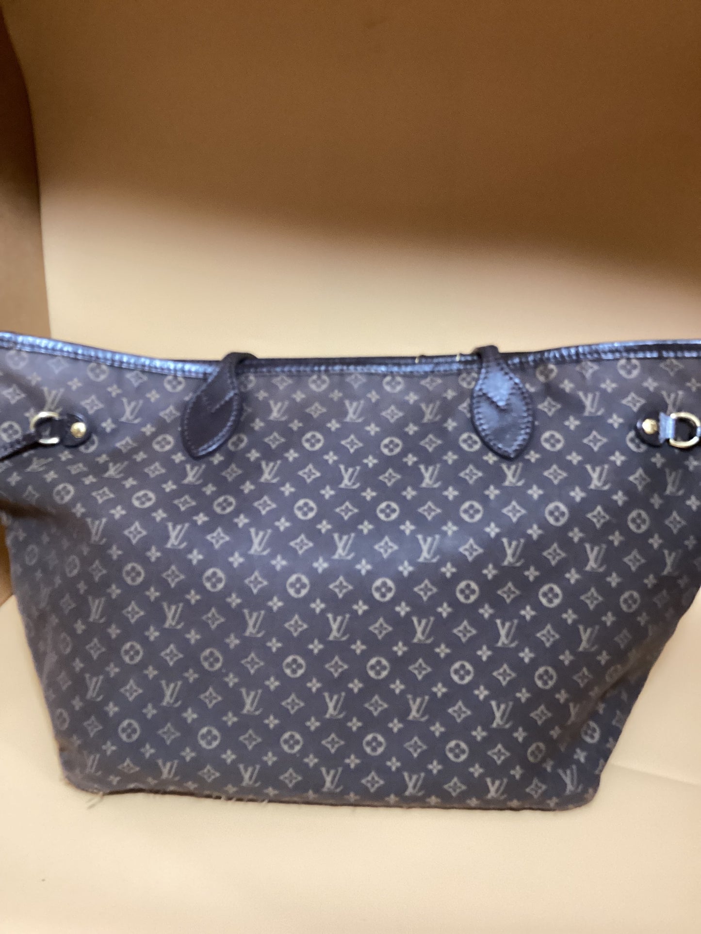 LOUIS VUITTON # 230 PRELOVED