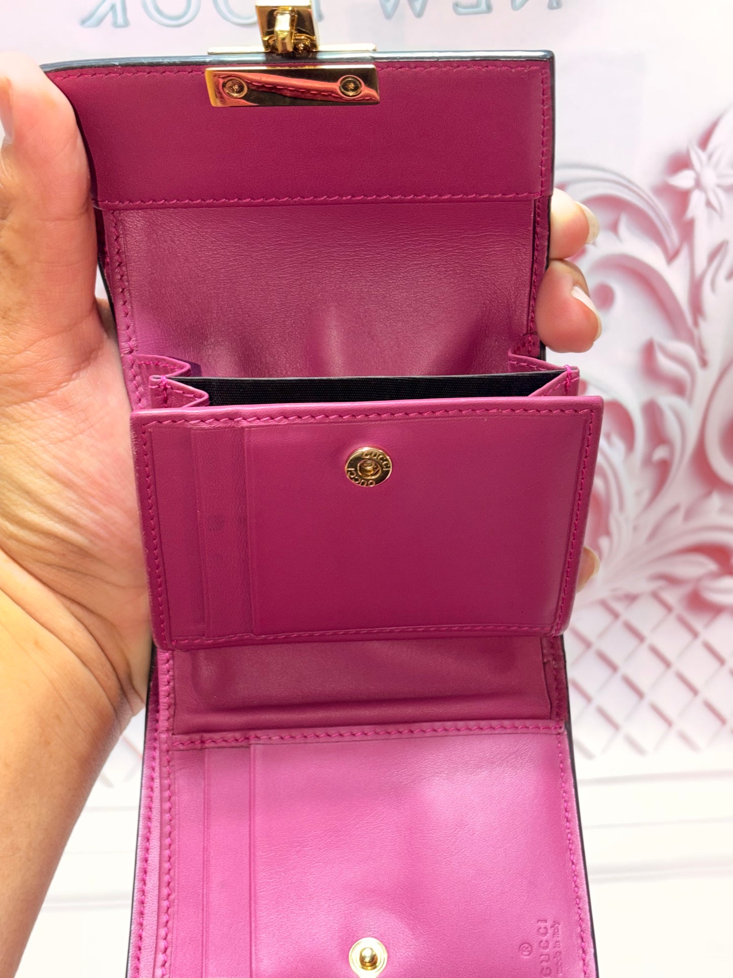 Gucci Canvas Wallet #454