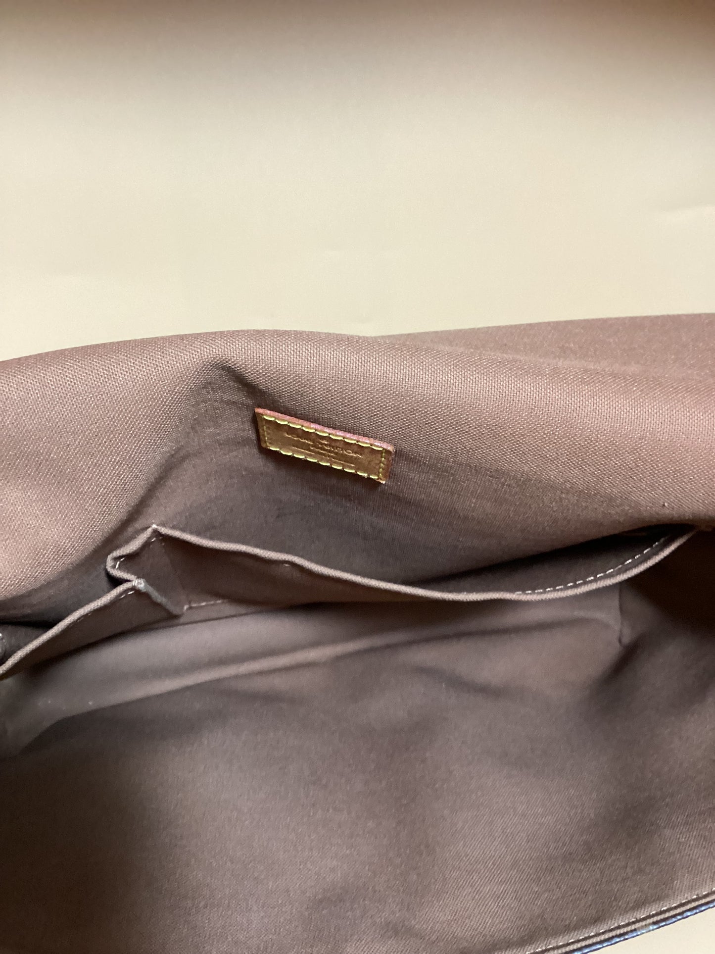 LOUIS VUITTON #229 PRELOVED