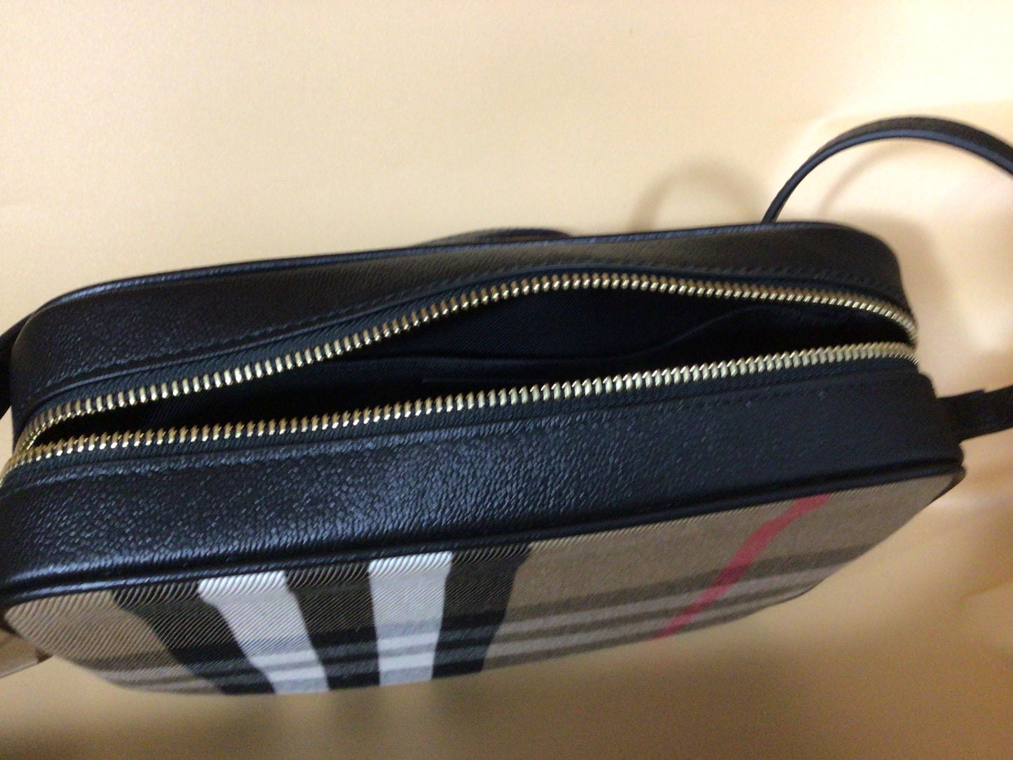Burberry camera bag nova check #444
