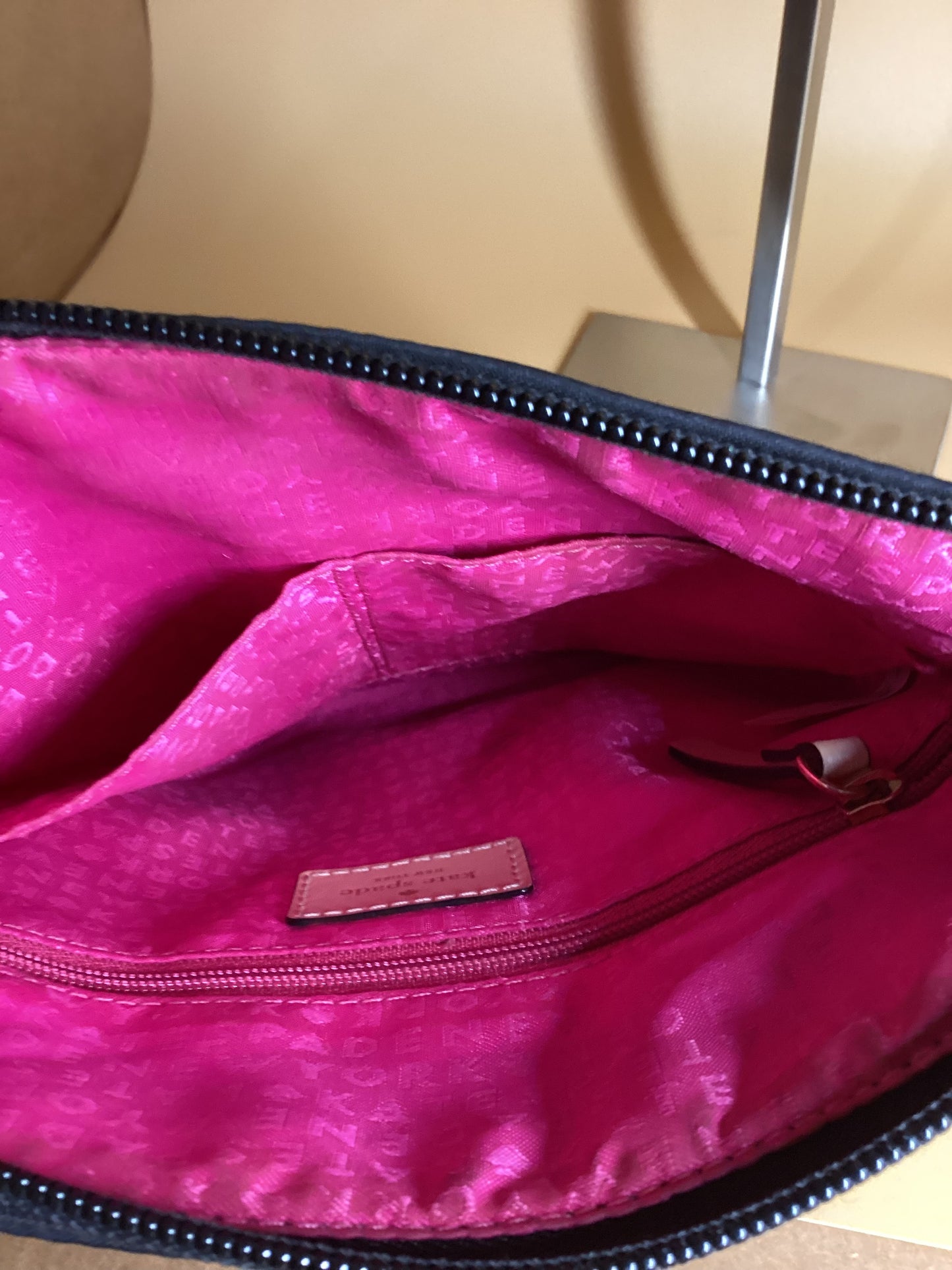 DOONEY & BOURKE #100 PRELOVED