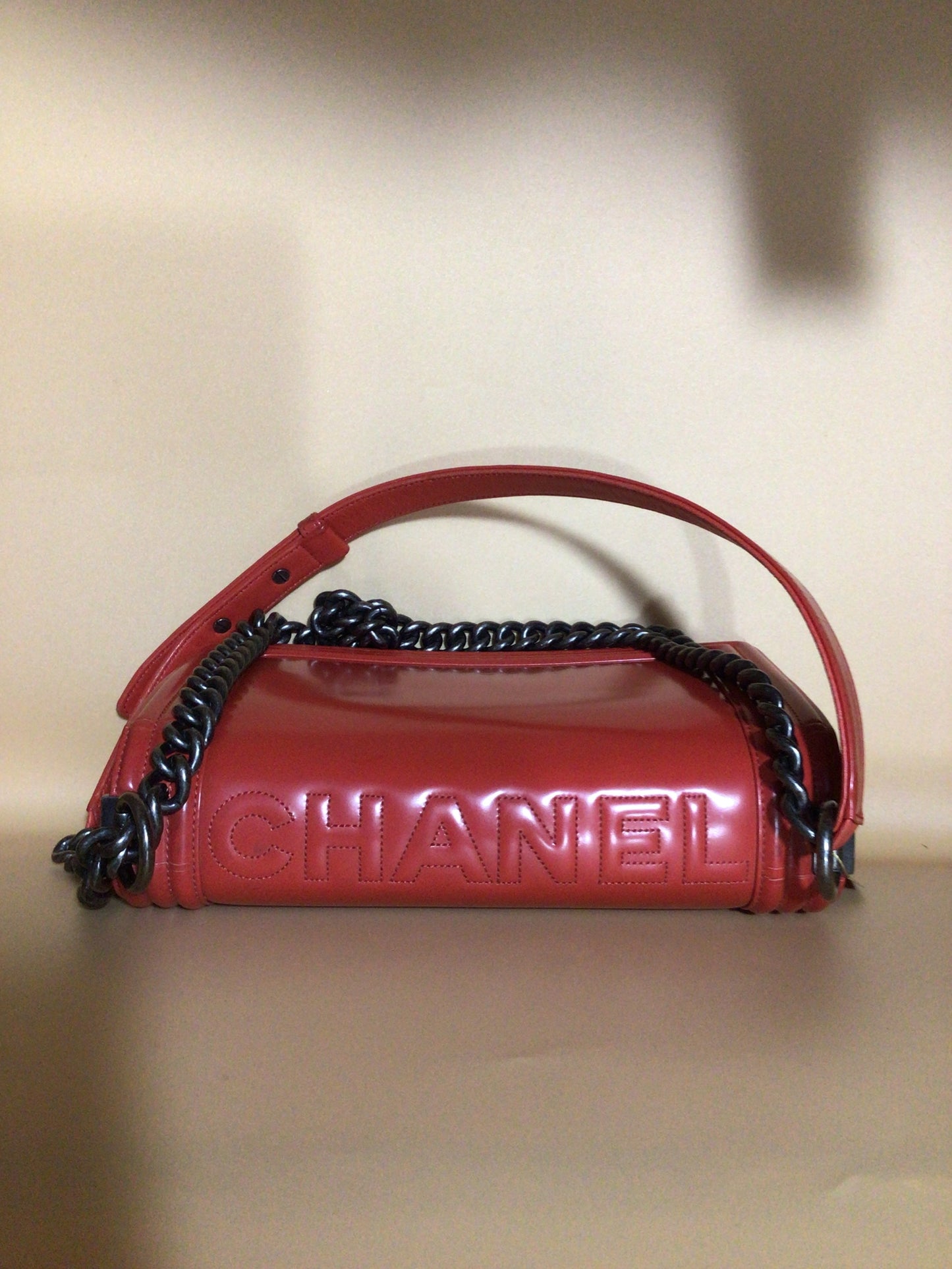 Chanel boy flap red #402