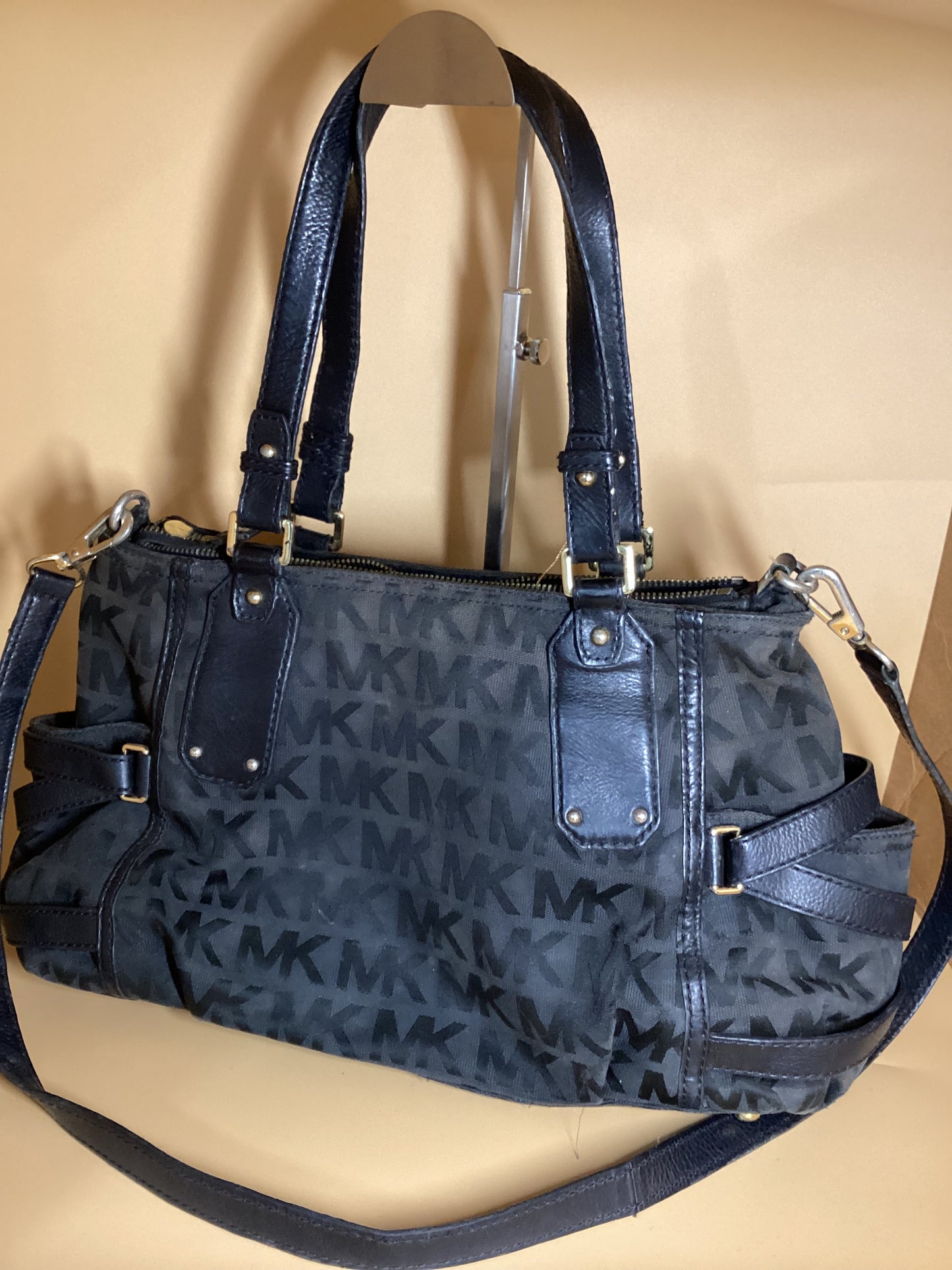 MICHAEL KORS #114 PRELOVED