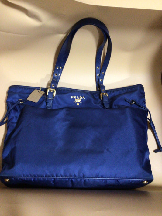 Prada navy #395