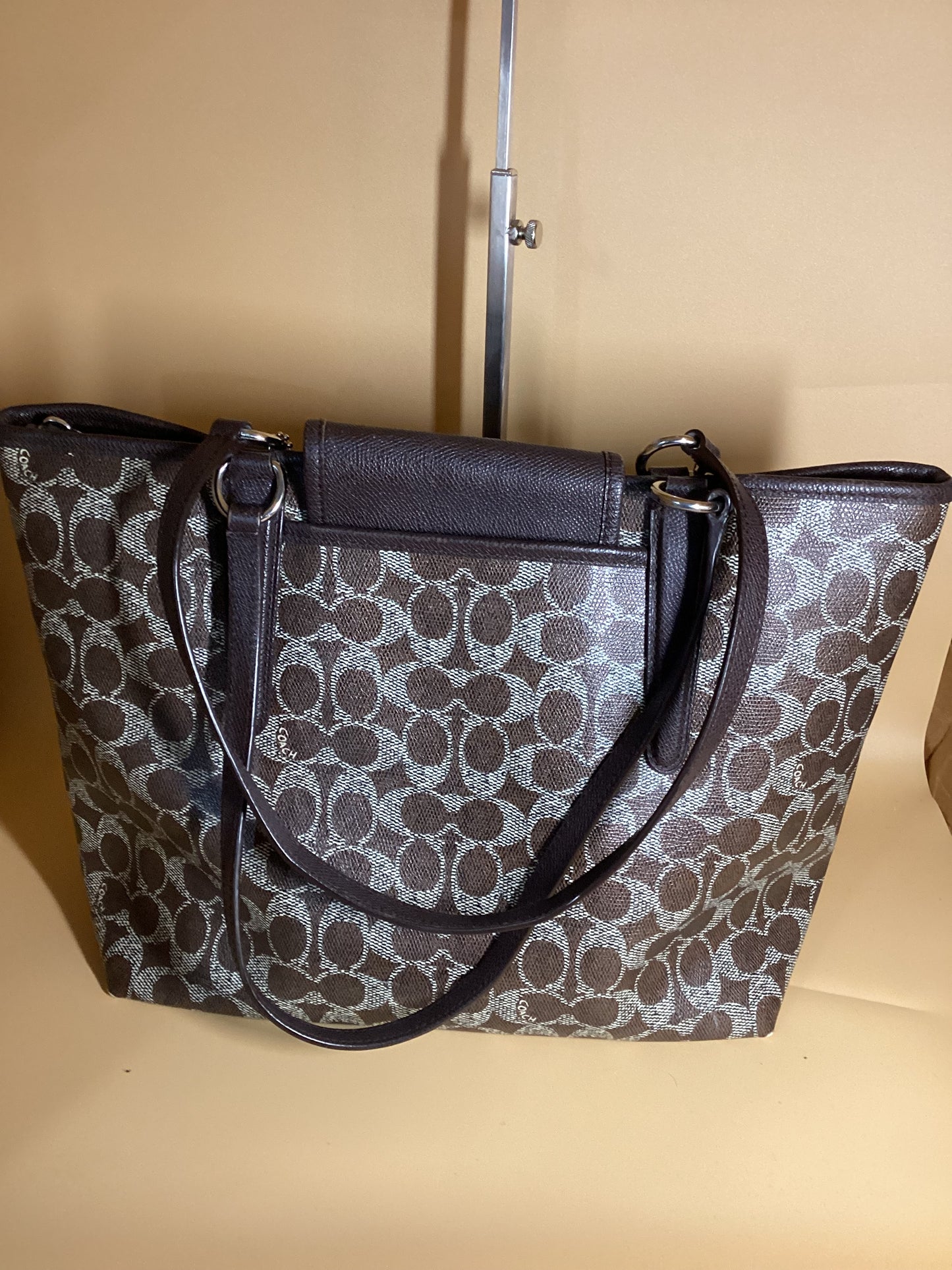 COACH PRELOVED #115