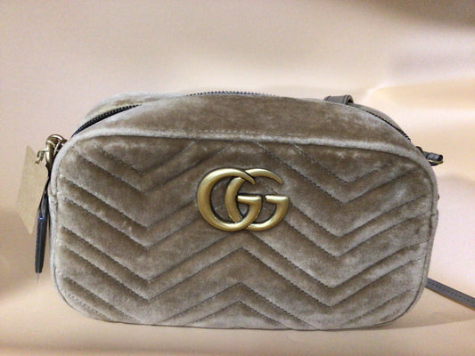 GG Mormont velvet nude #439