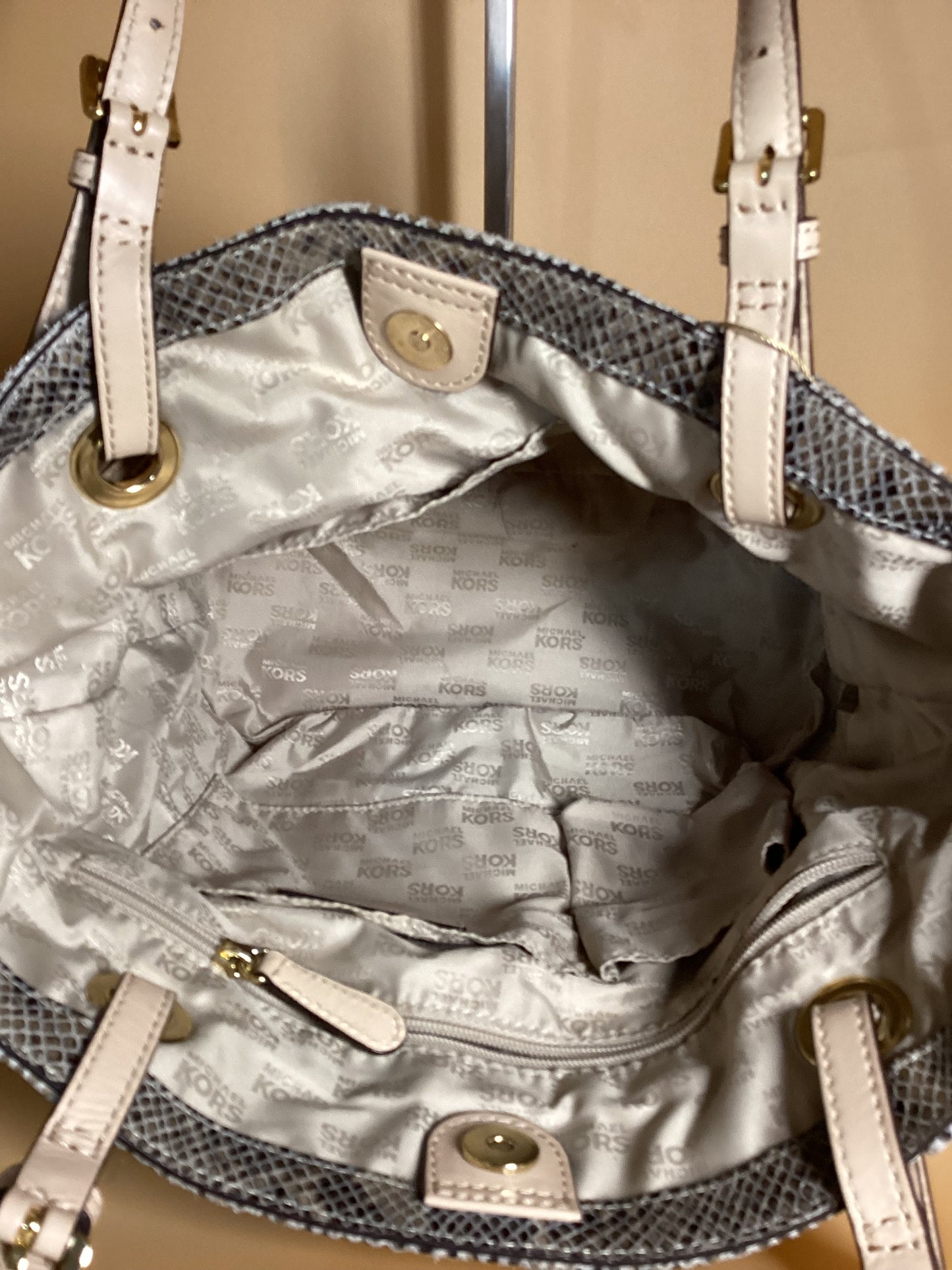 MICHAEL KORS PRELOVED #105