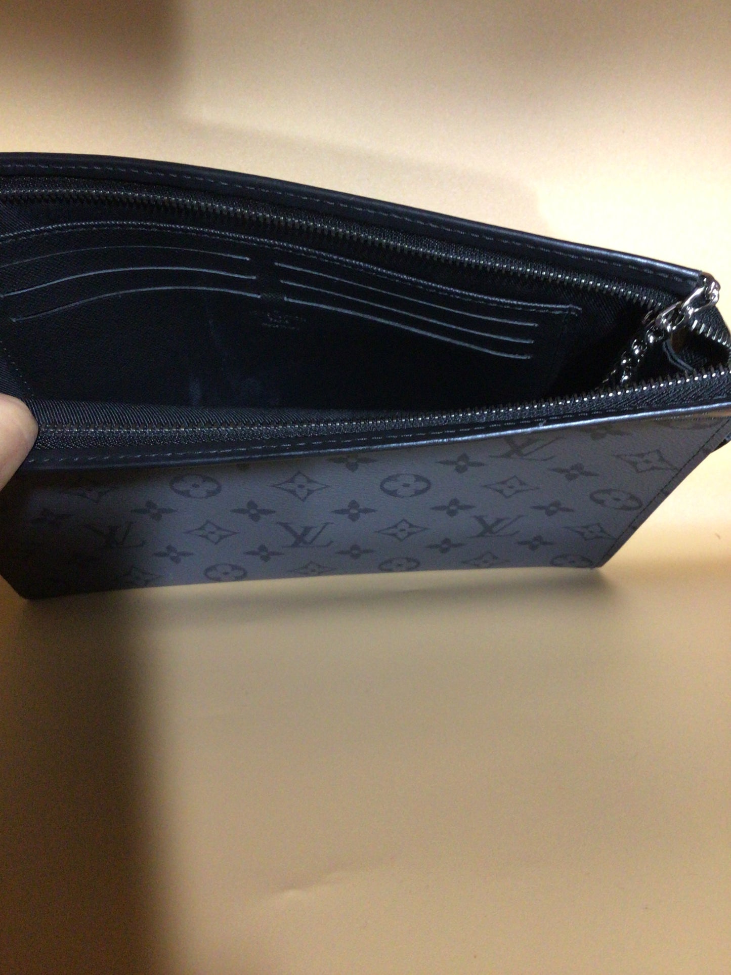 LV pochette voyage #399