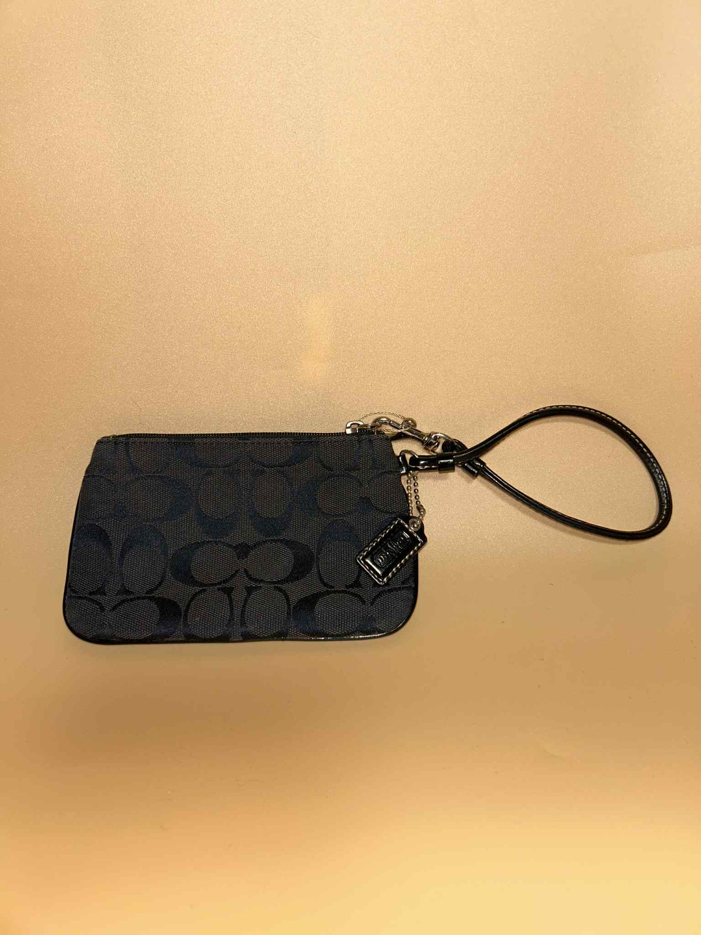 Coach #204 preloved