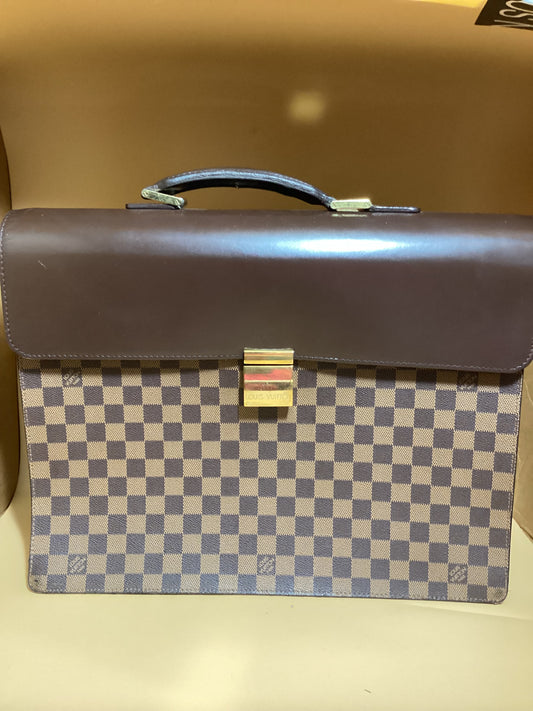 Louis Vuitton #234 PRELOVED