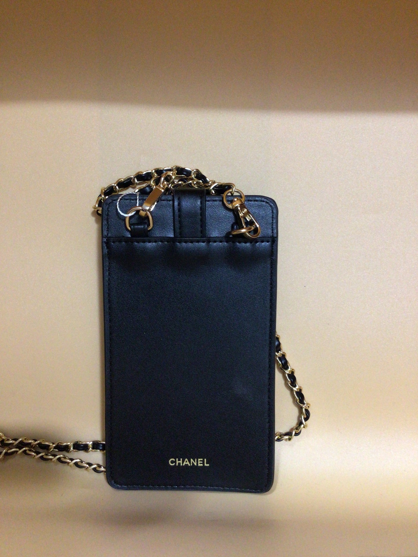 Coco Chanel cell phone #424