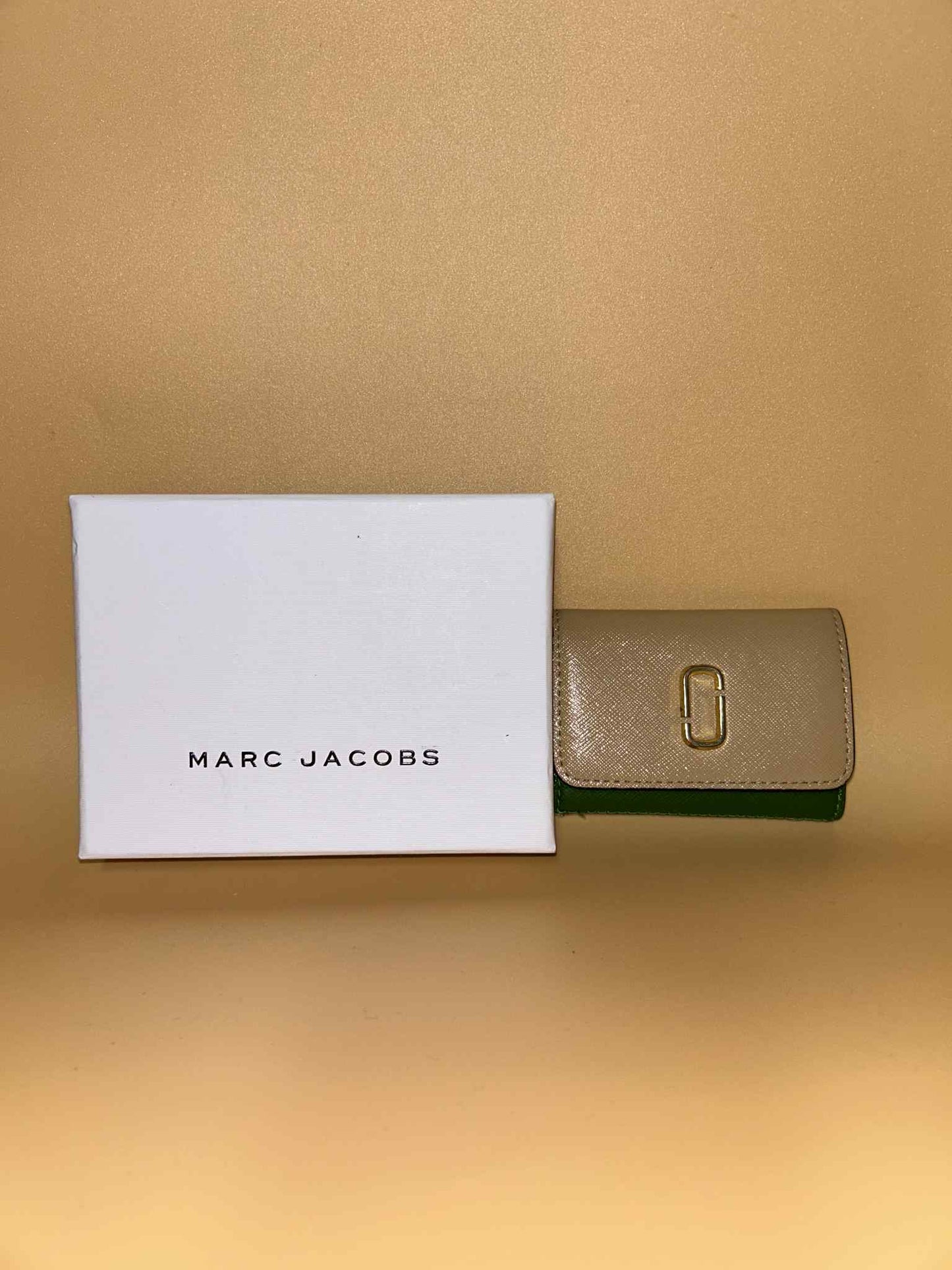 Marc Jacobs #302 preloved