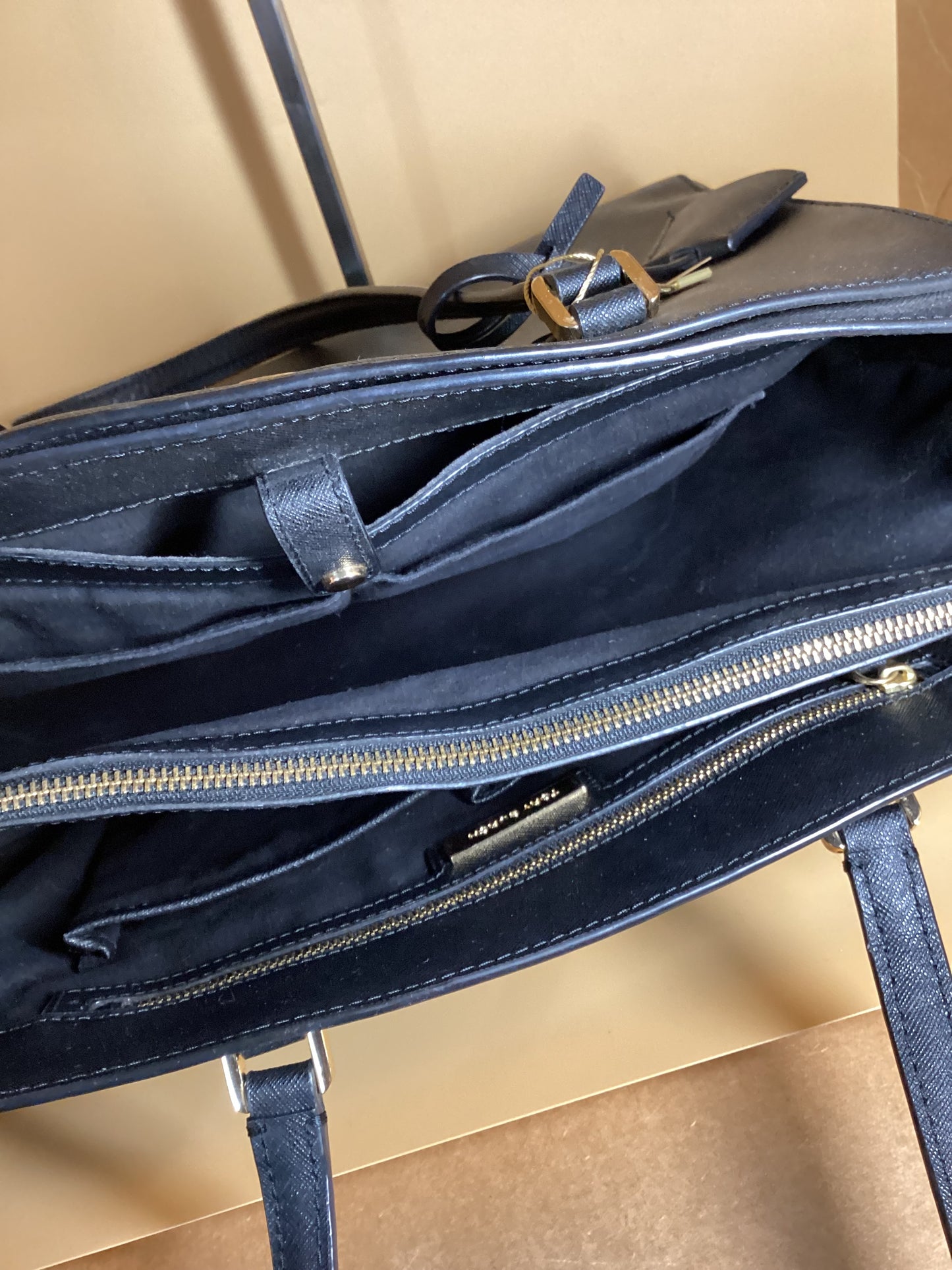 TORY BURCH PRELOVED #102