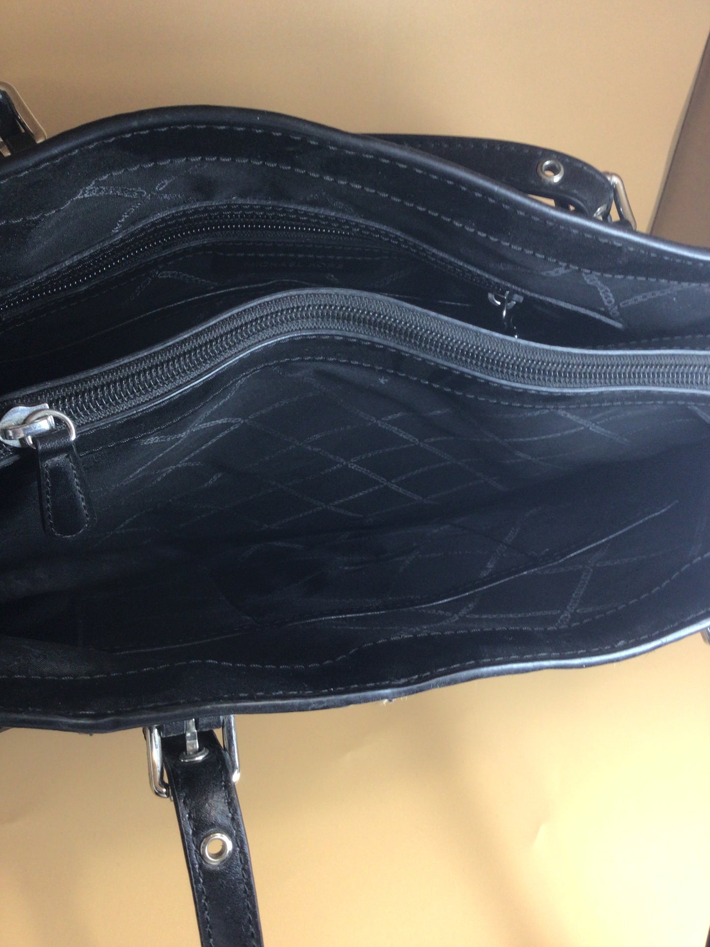 Michael kors PRELOVED #74