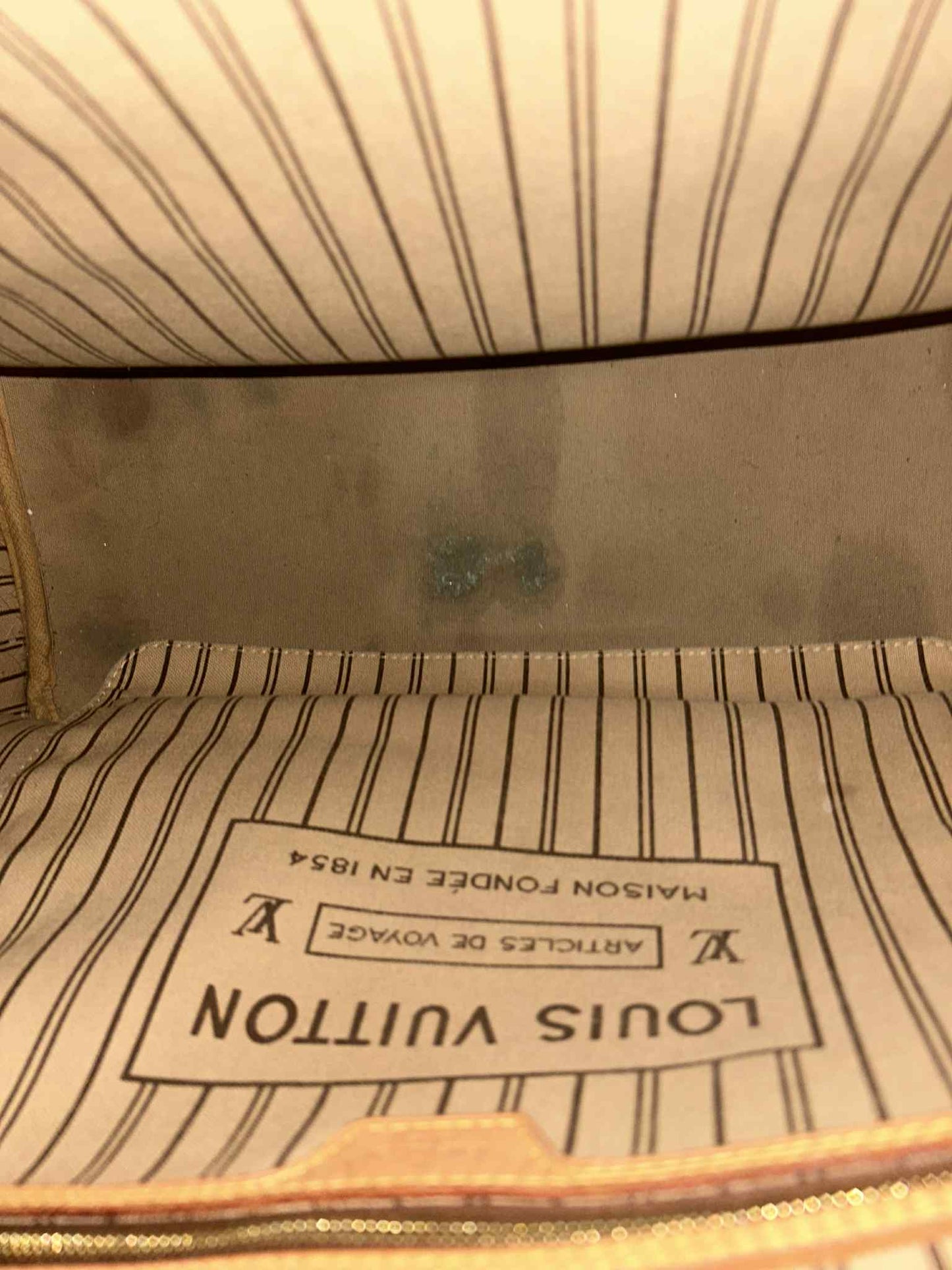 Louis Vuitton #350 preloved