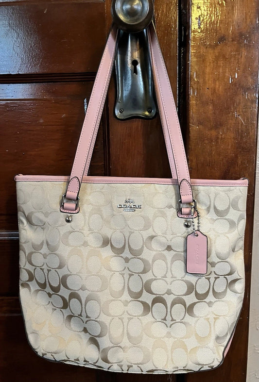 Coach #243 preloved